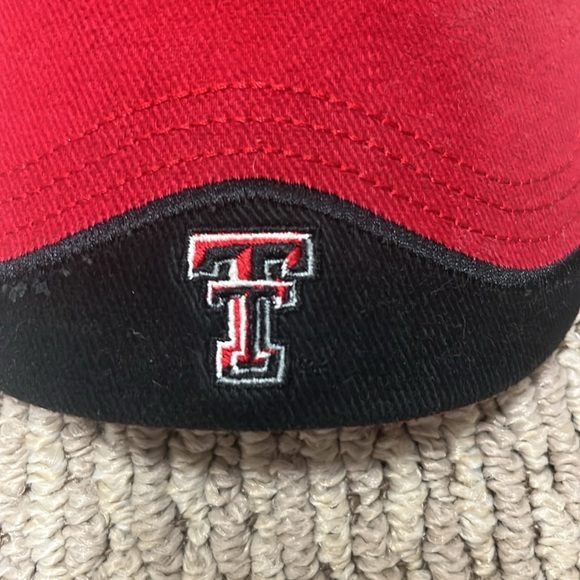 Texas Tech Under Armour #1 Jersey & Vintage  NCAA Embroidered Mascot Hat - Picture 10 of 12